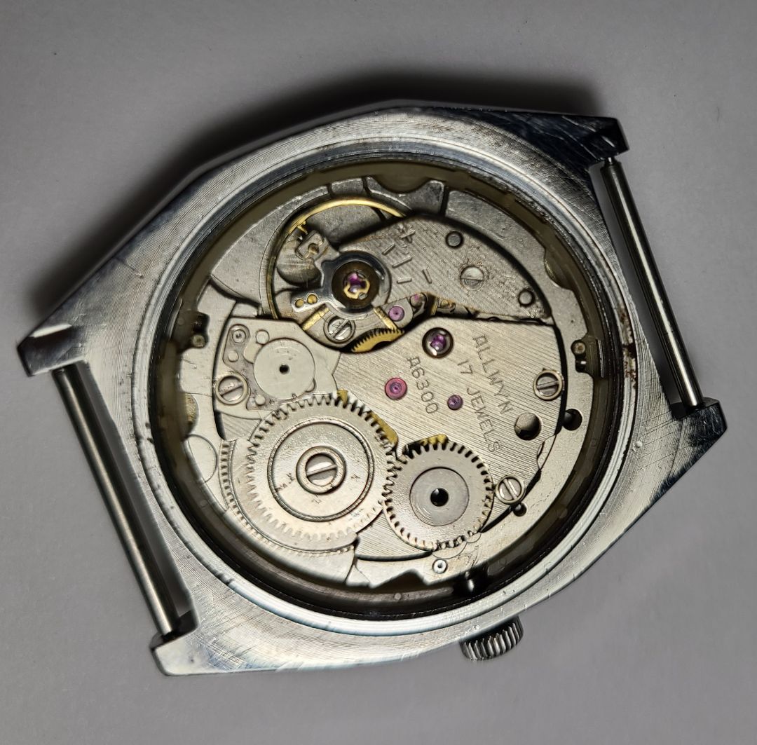 ALLWYN Analog Mechanical (Manual) Men