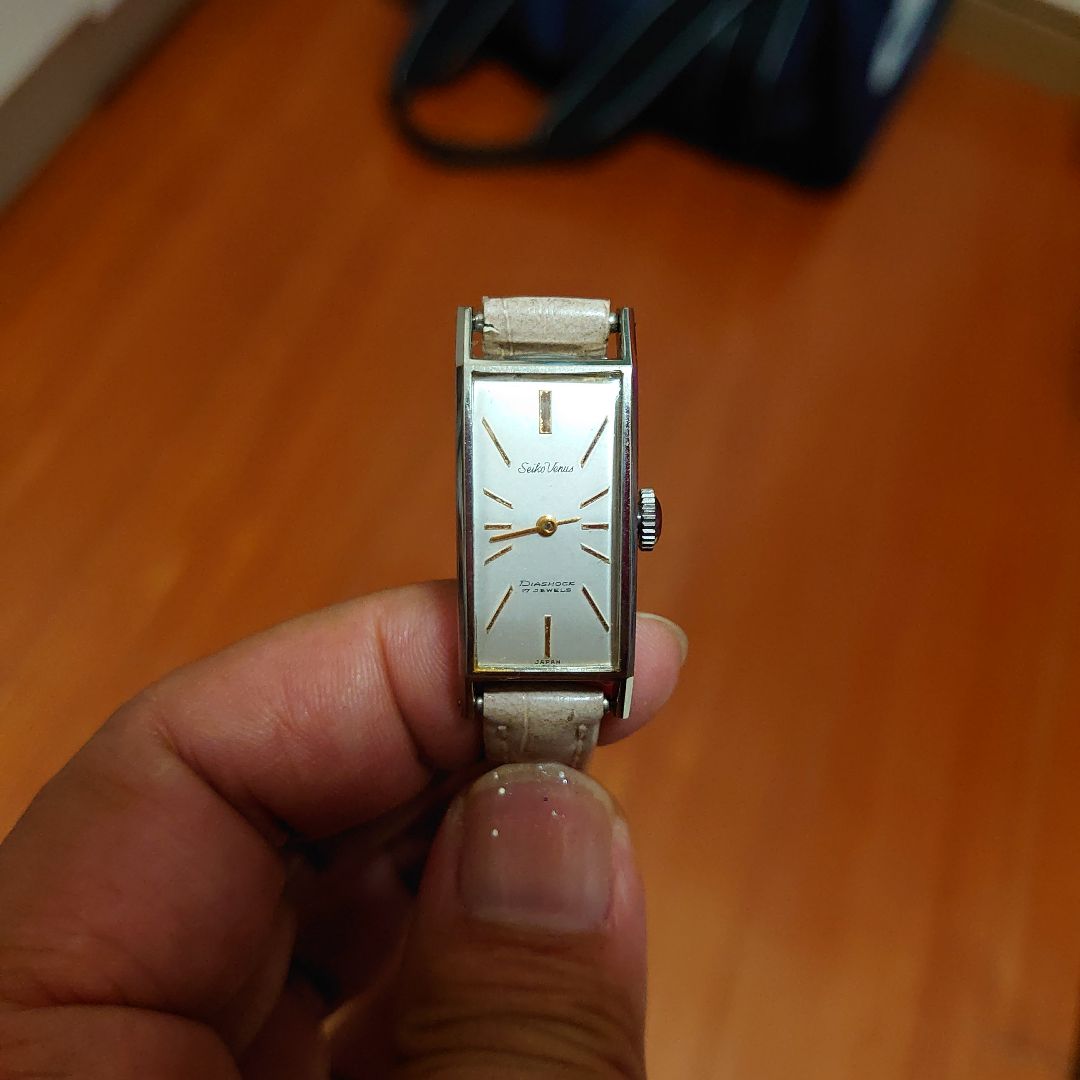 Analog Mechanical (Manual) Women