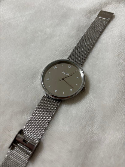 Analog Quartz Women