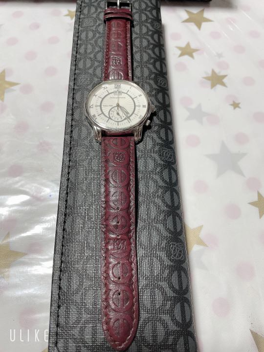 Louis Quatorze Analog Quartz Women