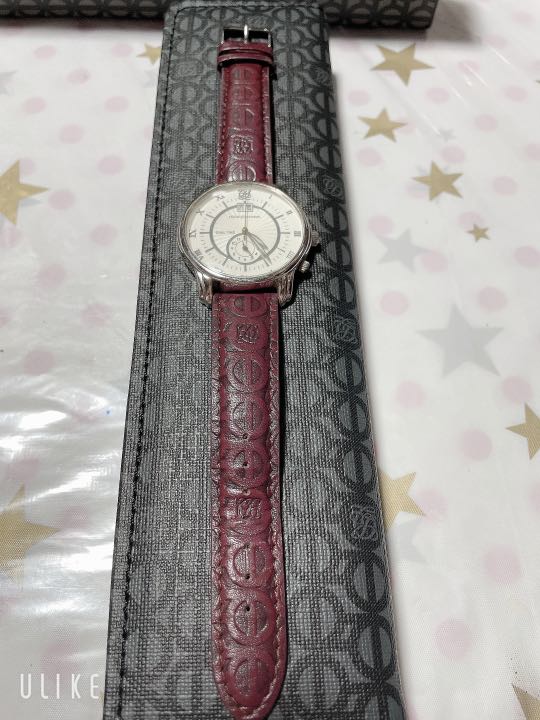 Louis Quatorze Analog Quartz Women