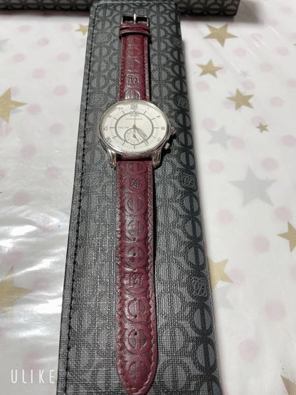 Louis Quatorze Analog Quartz Women