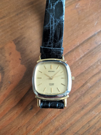 Citizen EXCEED Analog Mechanical (Manual) Women