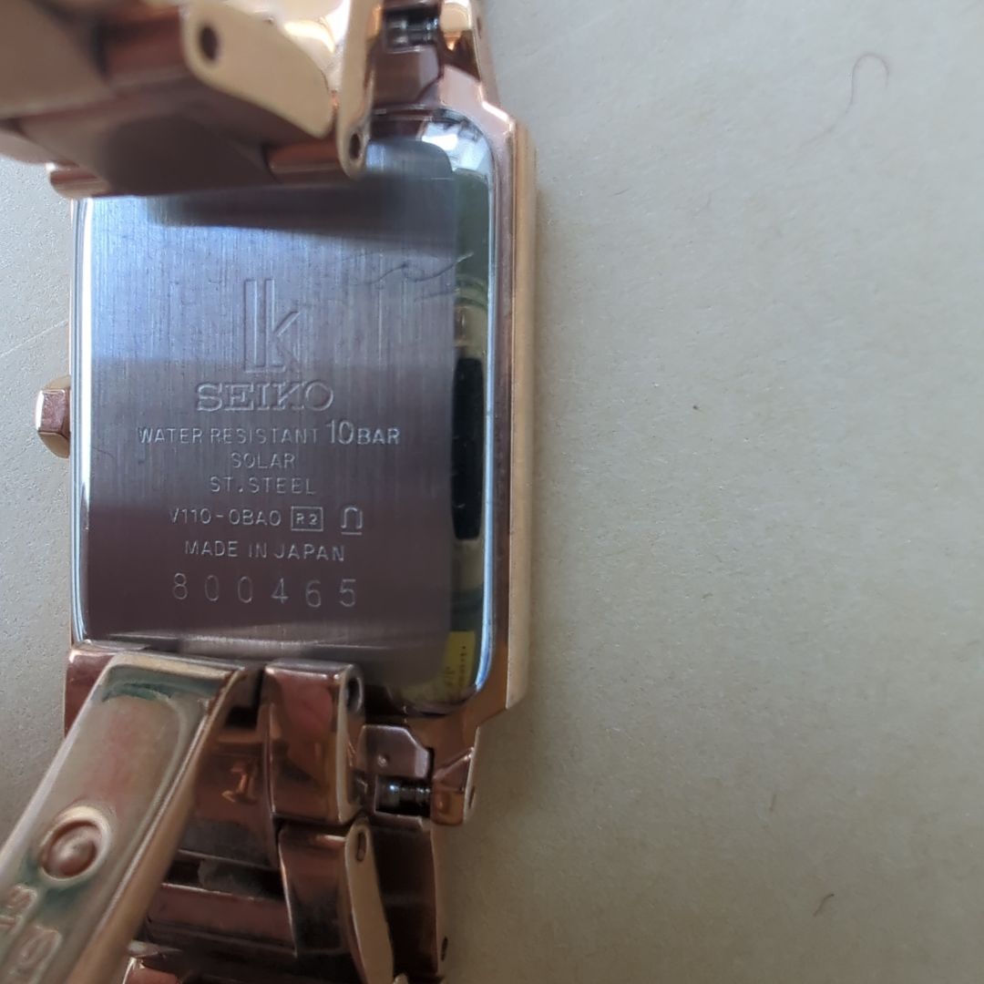 Seiko lk/lukia Analog Quartz Women