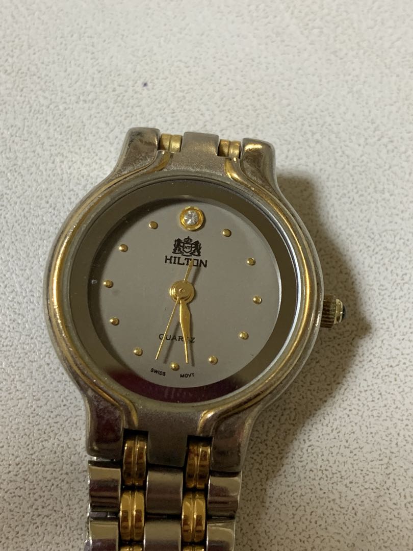 Hilton Analog Quartz Women ヒルトン Watch シルバー ゴールド