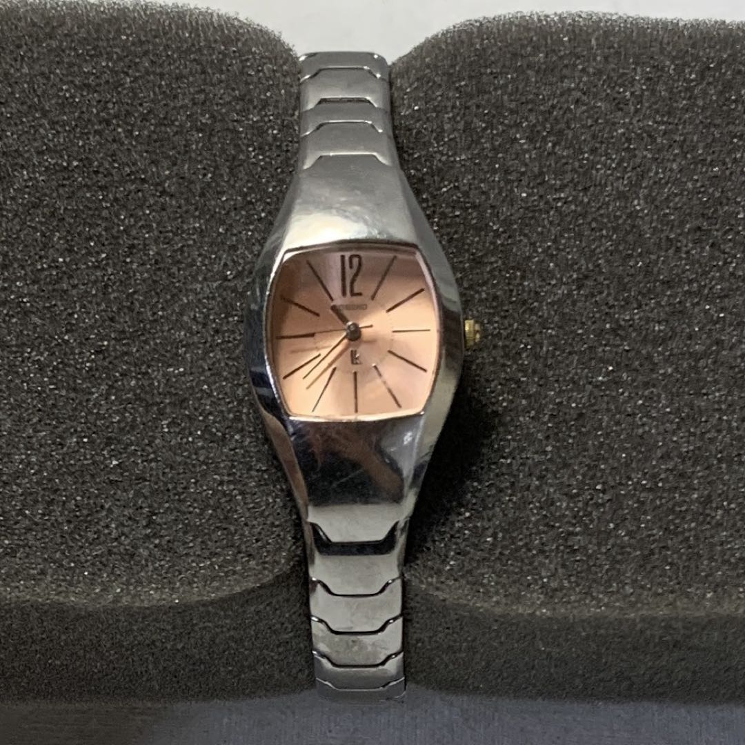 Seiko lk/lukia 4N21-5450 Analog Quartz Women