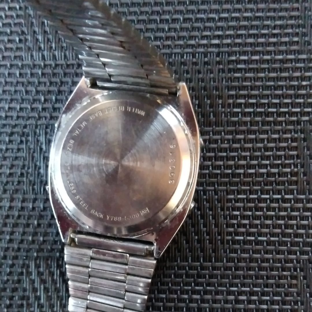 Seiko Alba Digital Quartz Men