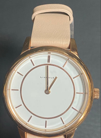 Lia Kulea Analog Quartz Women