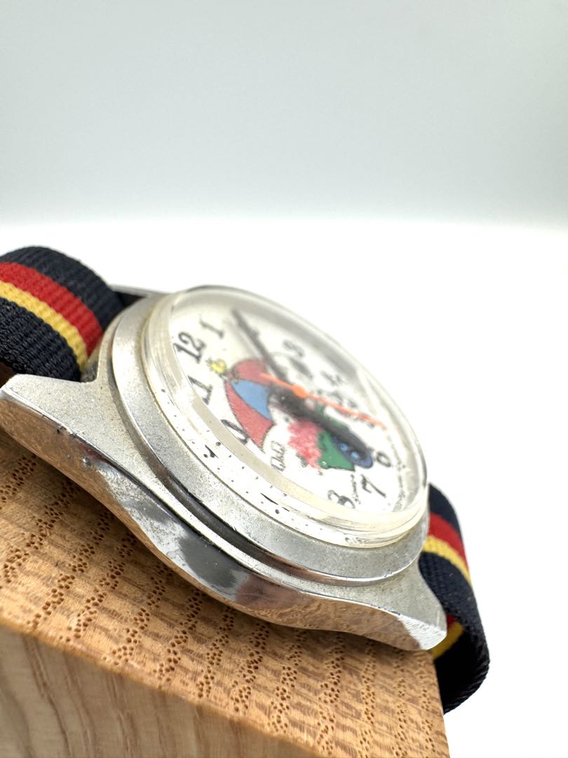 Citizen Q&q Peanuts Snoopy 0 Analog Mechanical (Manual) Women