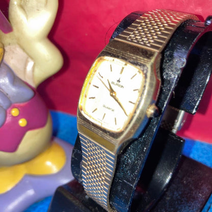 Buren 3-SIDED Analog Quartz Women レトロなメイドswissビューレンgold3面カット Women通電確認