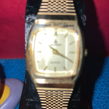 Buren 3-SIDED Analog Quartz Women レトロなメイドswissビューレンgold3面カット Women通電確認