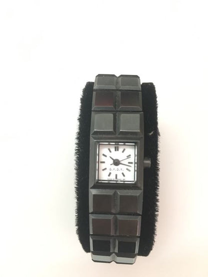 G.V.G.V Analog Quartz Women