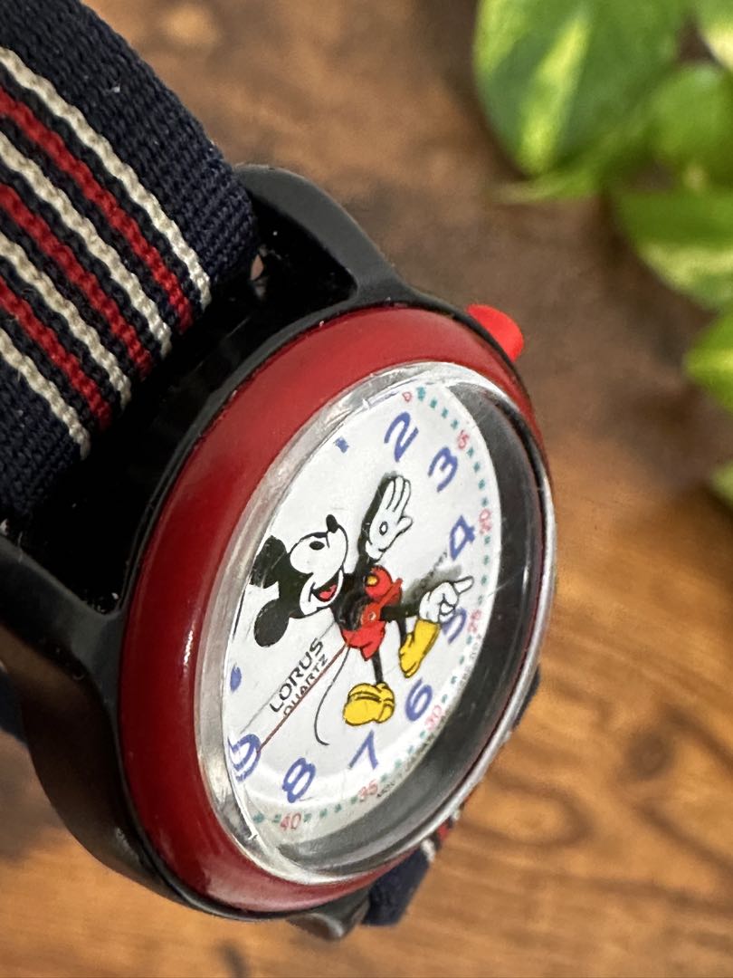 Lorus Disney Analog Quartz Women ロラス 希少レトロ ミッキー Watch