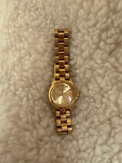 Analog Quartz Women