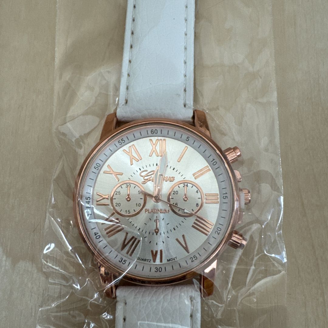 Geneva Platinum Analog Quartz Women