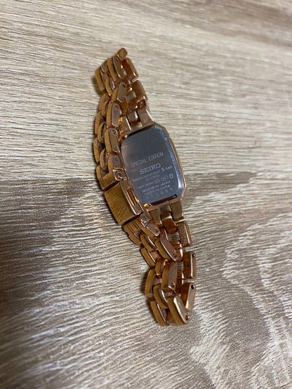 Seiko Analog Quartz Women