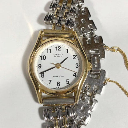 Casio LTP-109 Analog Quartz Women 美品 スタンダード 未使用品メタルバンド アナログ Working Item