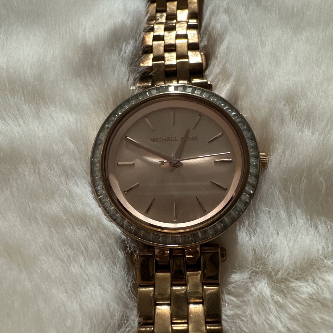 Analog Quartz Women