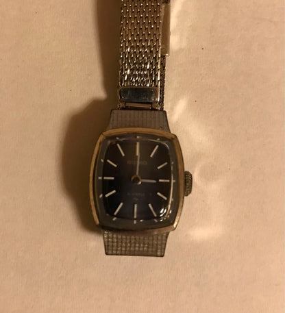 Seiko Analog Quartz Women