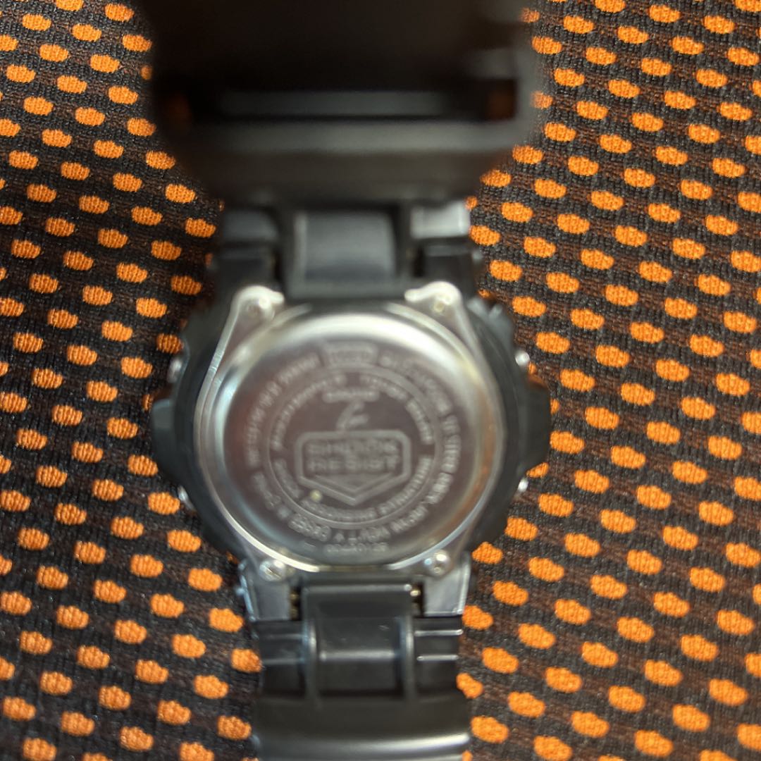 Casio aAWG-M100BW-1AJF Digital-Analog Quartz Men