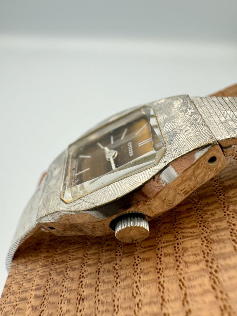 Citizen 6300 Analog Mechanical (Manual) Women Vintage Hand-Winding Wristwatch, Brown Dial, 16Mm Case