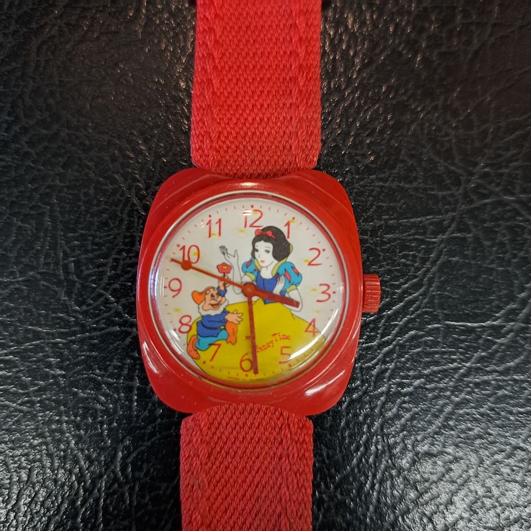 Seiko Disney Analog Mechanical (Manual) Women
