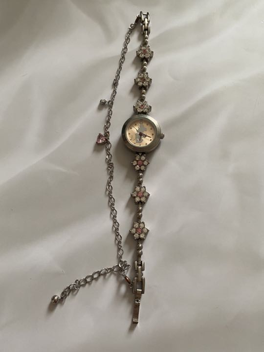 The East Rose Disney Analog Quartz Women