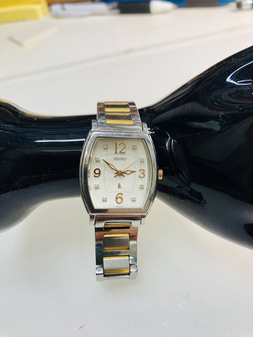 Seiko Lukia 1N01-0GA0 Analog Quartz Women's Watch Vintage Used