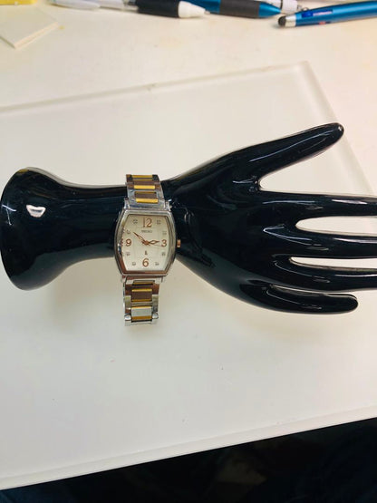 Seiko Lukia 1N01-0GA0 Analog Quartz Women's Watch Vintage Used