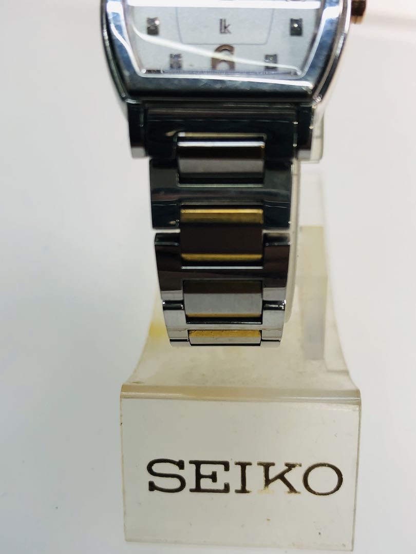 Seiko Lukia 1N01-0GA0 Analog Quartz Women's Watch Vintage Used