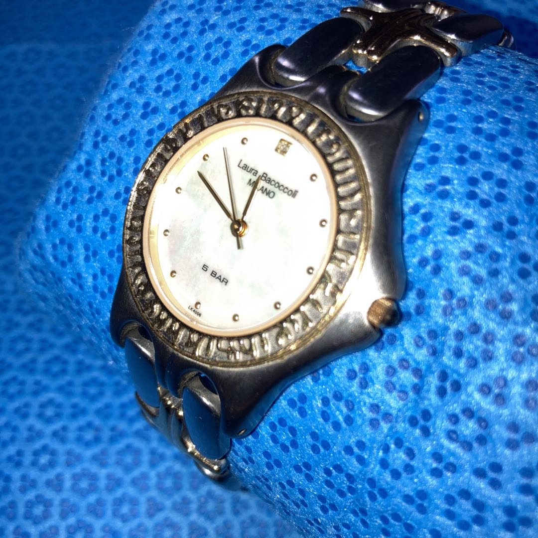 Laura Bacoccoli Milano Analog Quartz Women ラウラ・バコッコリ・ミラノ ローラバッコリーシェルコンビネーションwomen＆Menボーイ稼働中良品