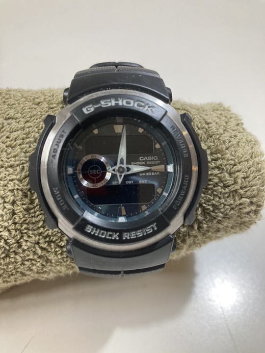 G-Shock RESIST Digital-Analog Quartz Men