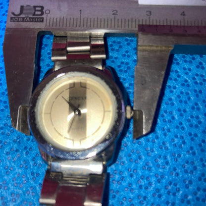 GENEVA Analog Quartz Women ジュネーブ アンティーク アナログwatch シルバーwomen通電確17㎝
