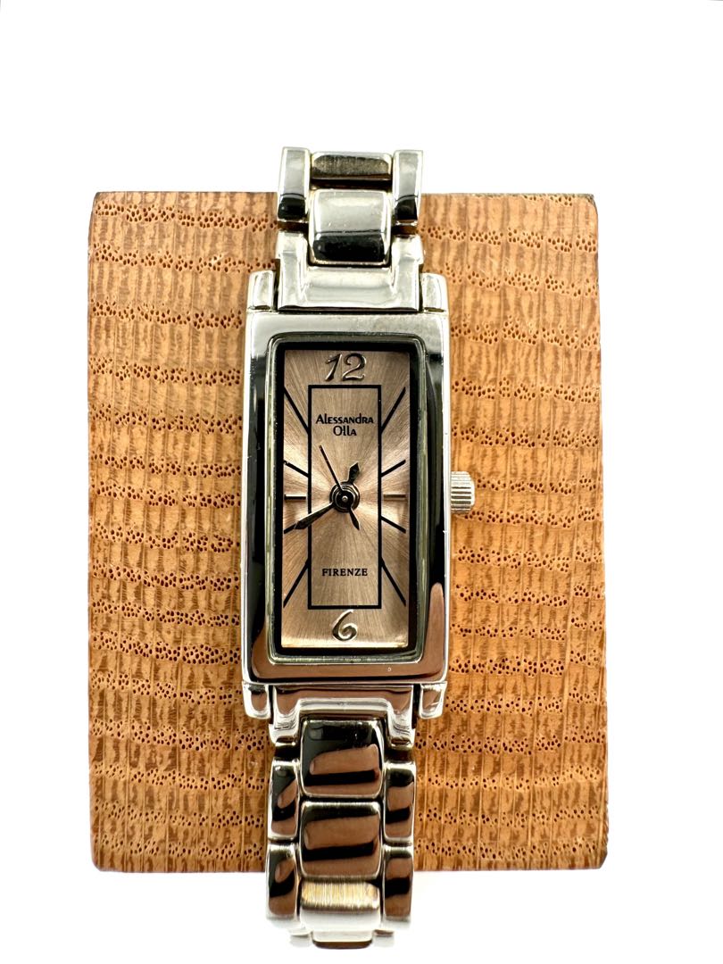 Alessandra Olla Analog Quartz Women Watch Damaged Strap