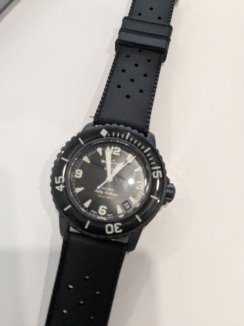 Tropic Analog Quartz Men