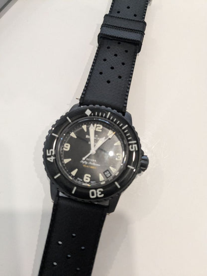 Tropic Analog Quartz Men