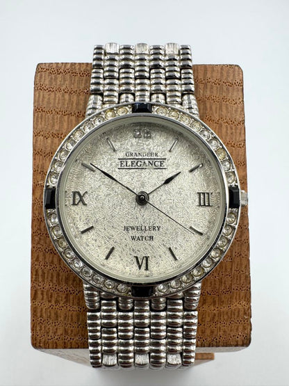 Elegance Analog Quartz Women Grandeur Watch
