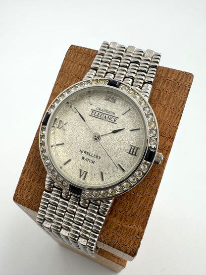 Elegance Analog Quartz Women Grandeur Watch