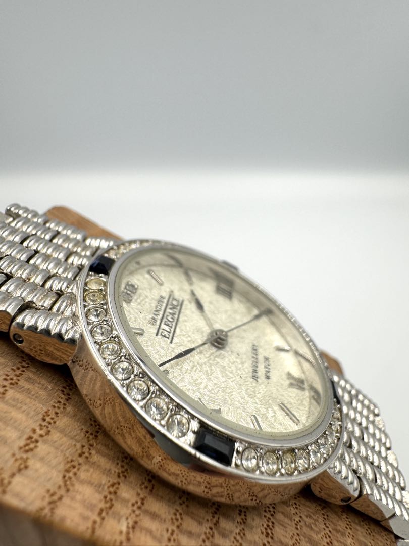 Elegance Analog Quartz Women Grandeur Watch