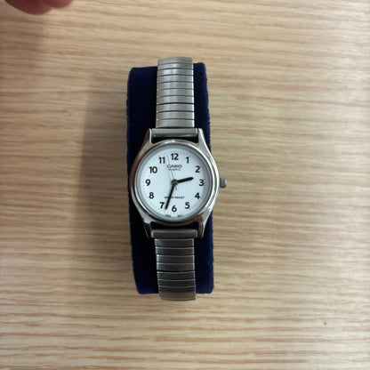 Casio LQ-410 Analog Quartz Women