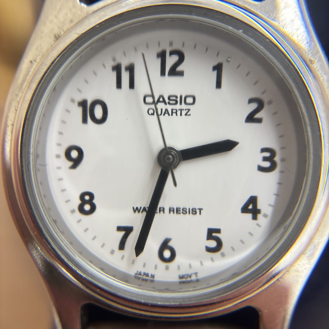 Casio LQ-410 Analog Quartz Women