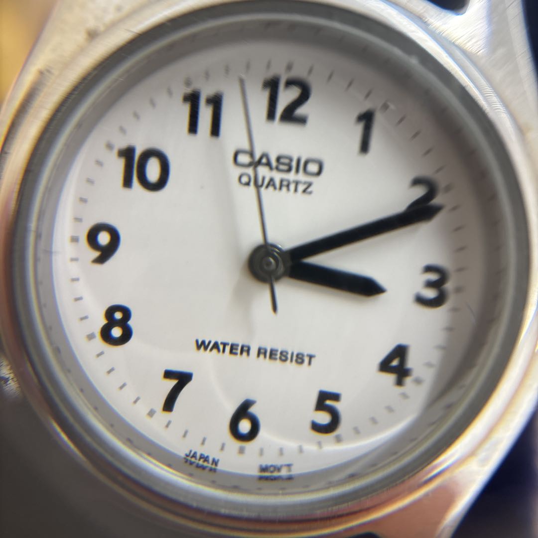 Casio LQ-410 Analog Quartz Women