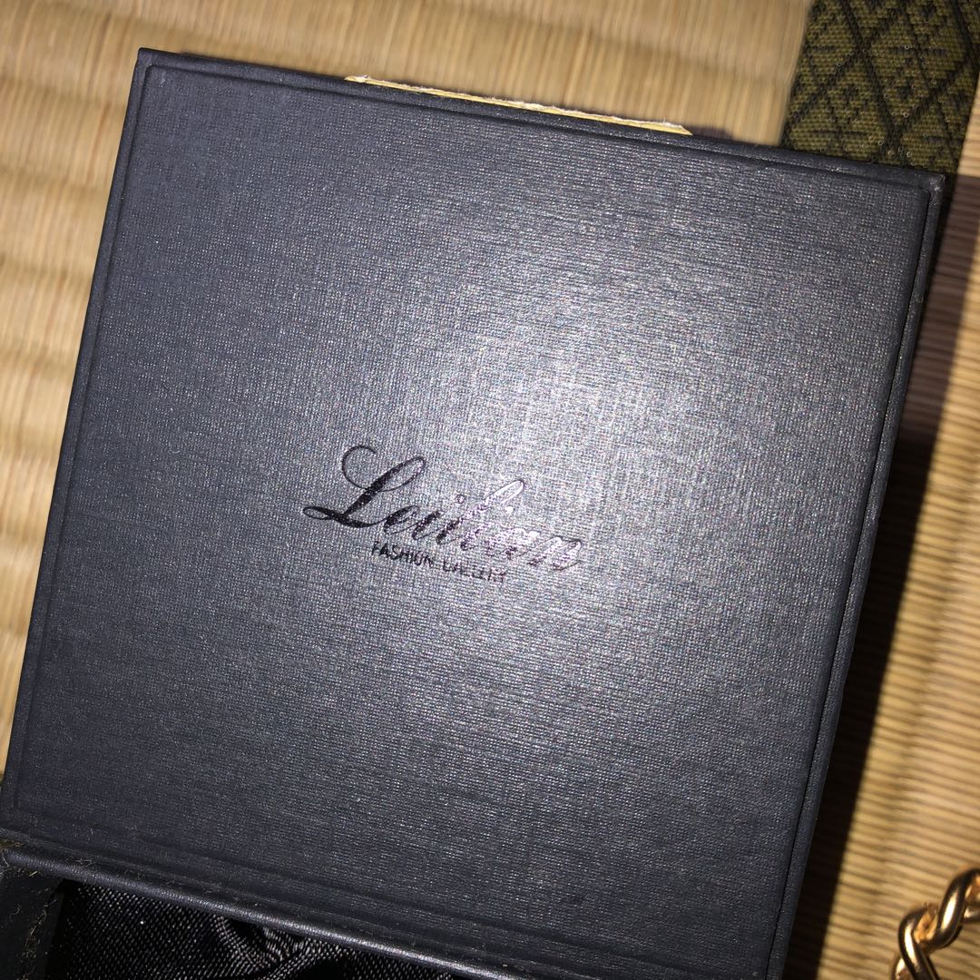 Leilian Analog Quartz Women