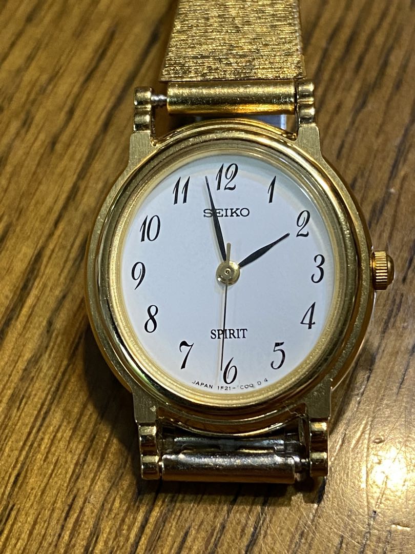 Seiko 1F21-5B50 Analog Quartz Women