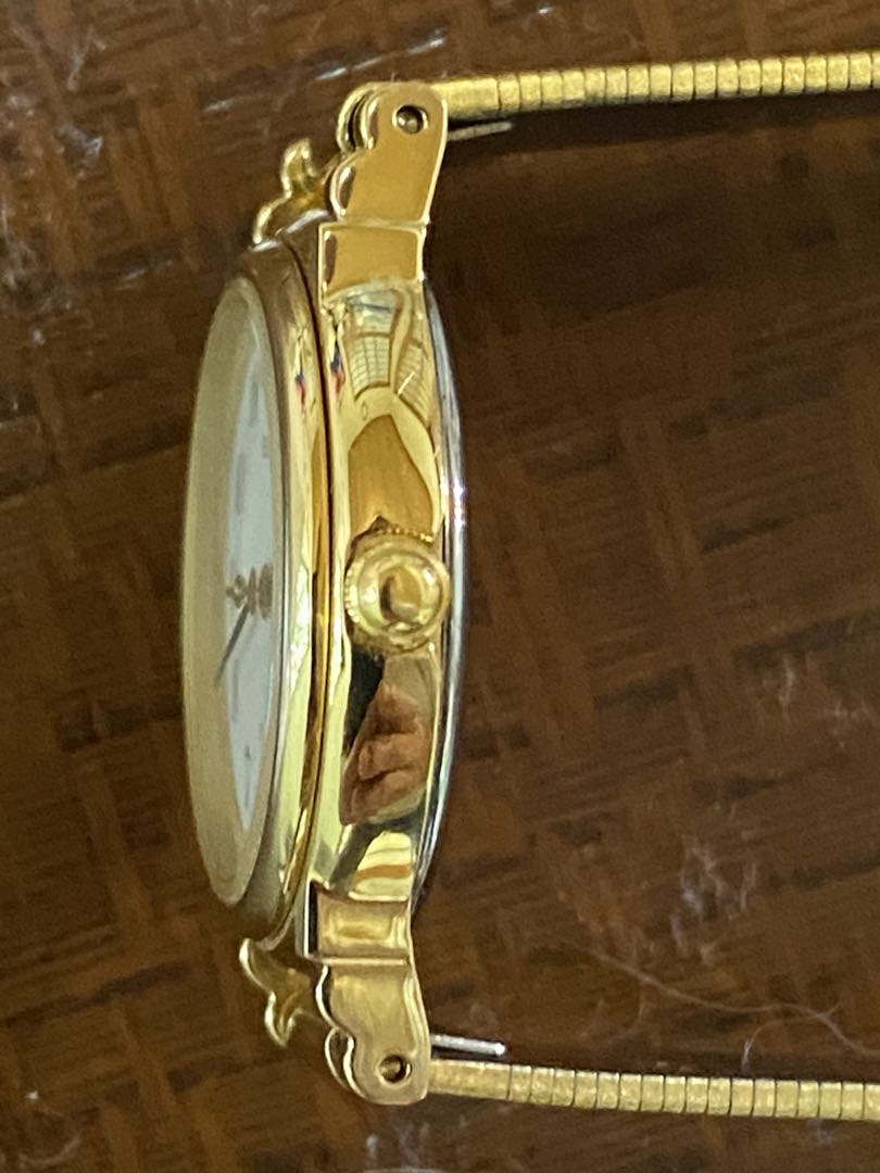 Seiko 1F21-5B50 Analog Quartz Women