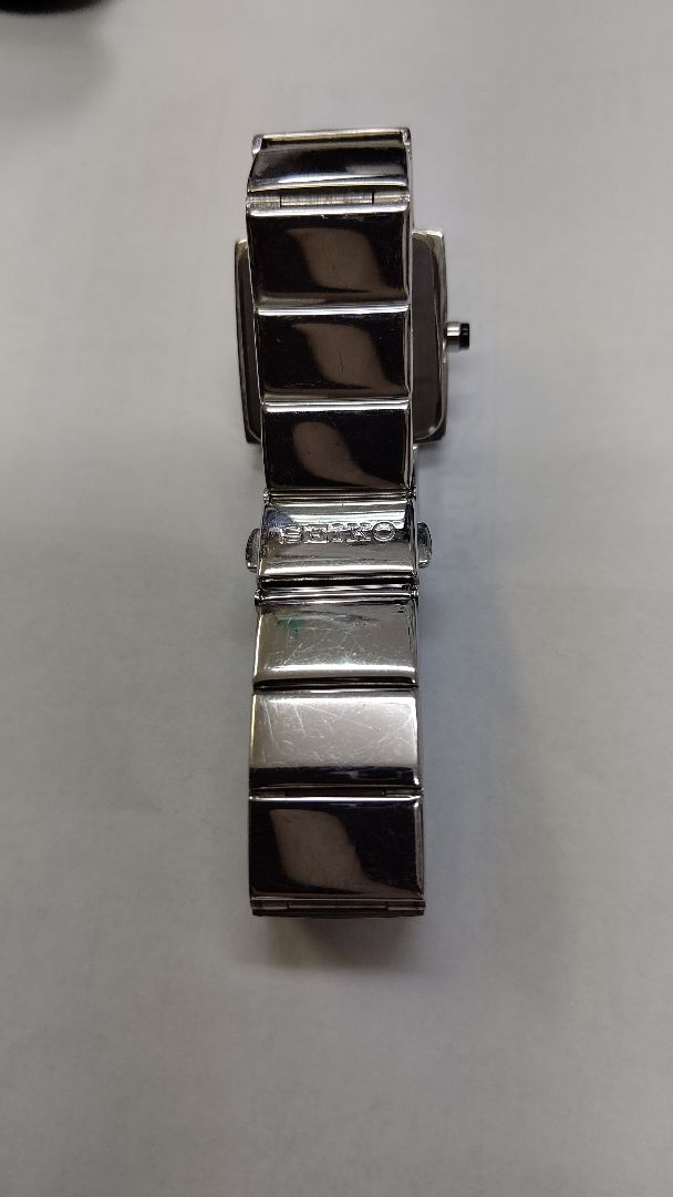 Seiko 1N00-6S10 Analog Quartz Women
