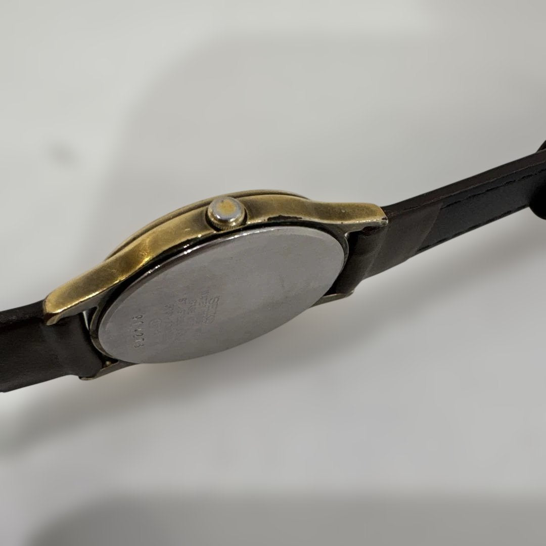 Analog Quartz Women
