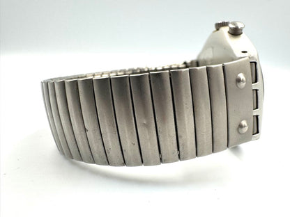 Swatch Irony V8 Analog Quartz Men Vintage Wristwatch 37Mm – Untested, Parts Or Repair