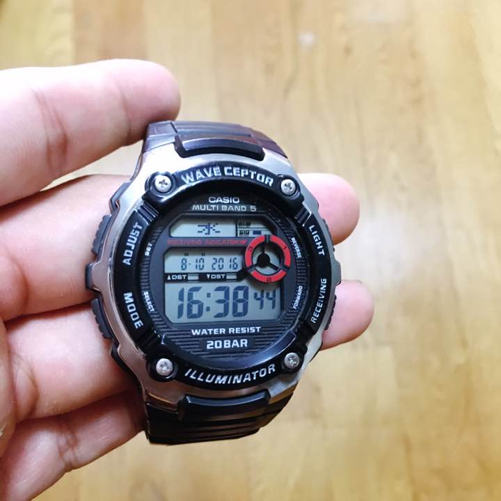Casio Wave Ceptor Analog Quartz Men