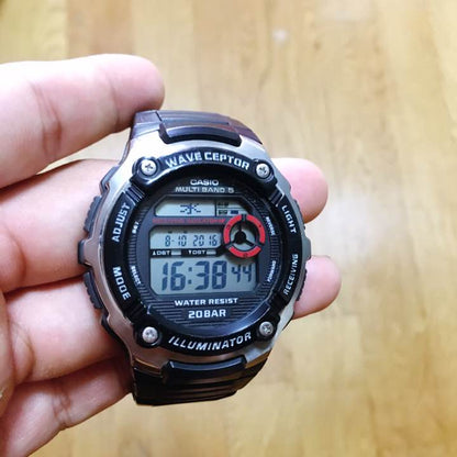 Casio Wave Ceptor Analog Quartz Men